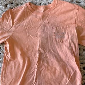 Short sleeve washed out sunset orange with vineyard logo